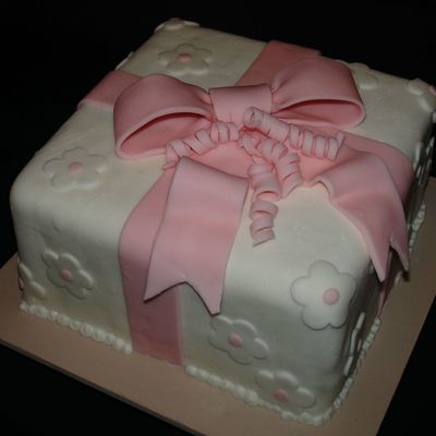 Fondant Gift Box