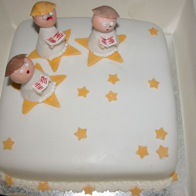 Christmas Cake - 3 Choir Boys