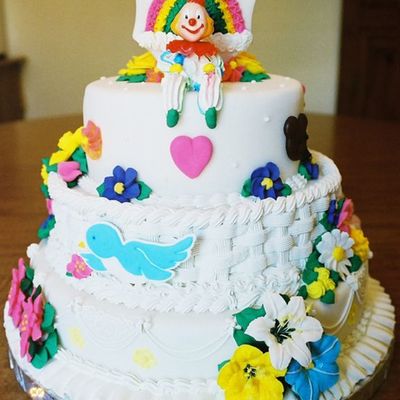 Back Of Wilton Display Cake