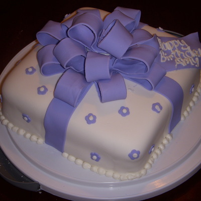 Fondant Present Cake