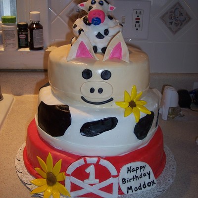 Barnyard Cake