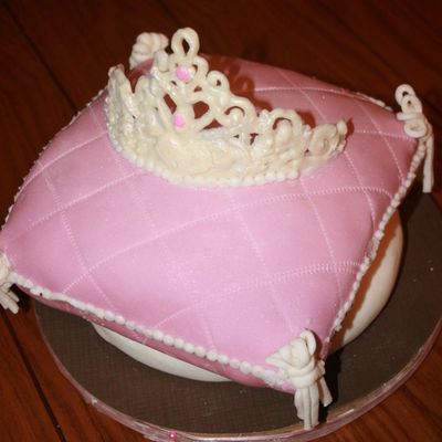 Princess Tiara Cake
