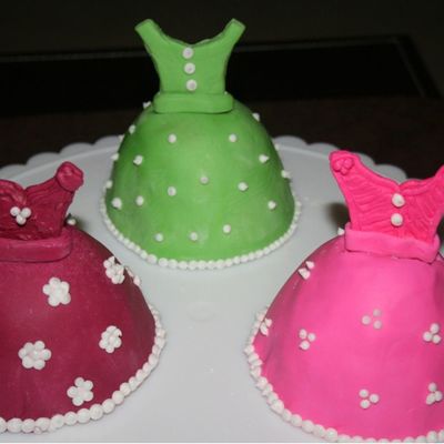 Mini Dress Cakes
