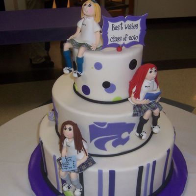 Sophomore Day Cake With Figure Models