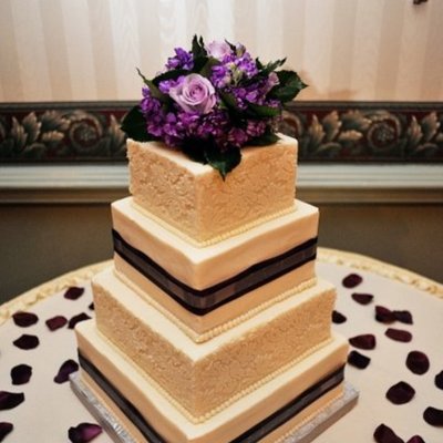 Damask Stencil And Ribbon