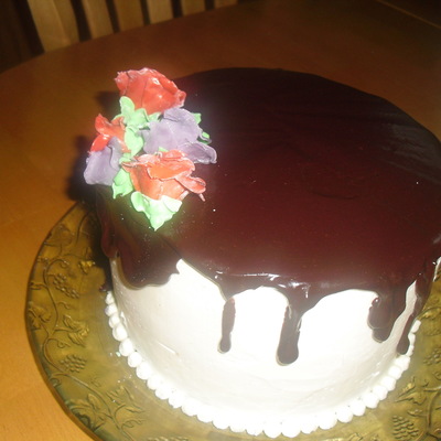 Simple Birthday Cake With Fall Colored Sugar Flowers