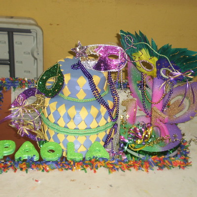 Este Cake Fue Mi Primer Quinceanero Y Una Maestra De Reposteria Me Recomendo Y La Homenajeada Y Su Familia Quedaron Complacidos Lls Mascar...