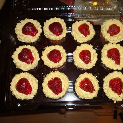 Strawberry Delight Cupcakes