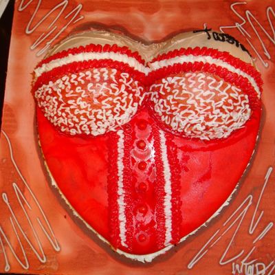 Bustier Cake