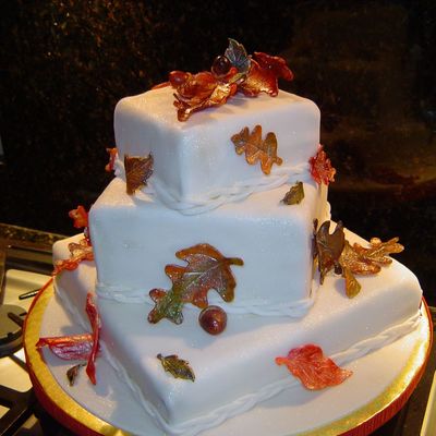 Fall Leaves Wedding Cake