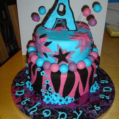 My 2Nd Fondant/sugarpaste Cake