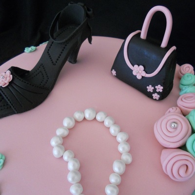 Sex In The City - Shoe, Bag, Pearls Cake!