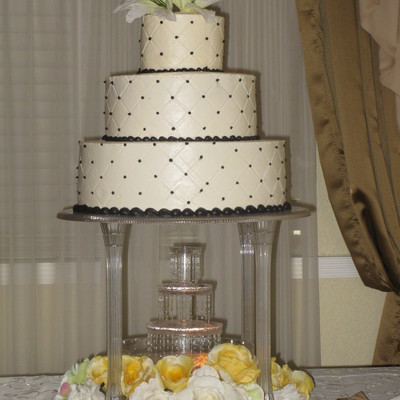 Black And White Cake