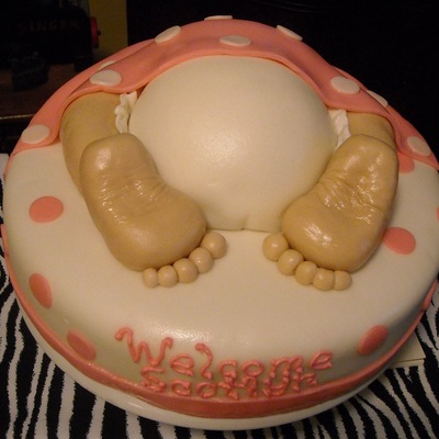 Baby Bottom Cake