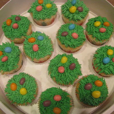Easter Grass W/ Egss Cupcakes