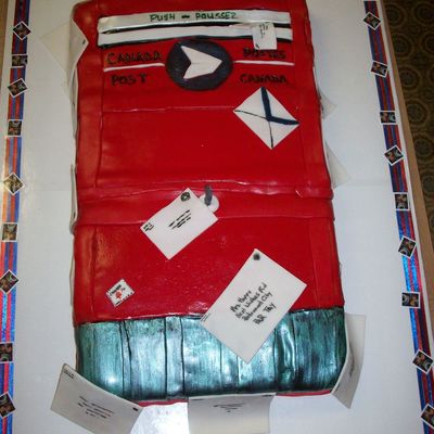 Mailbox Cake !!!