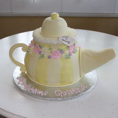 Teapot Cake