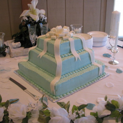 Tiffany Color Theme Wedding Cake