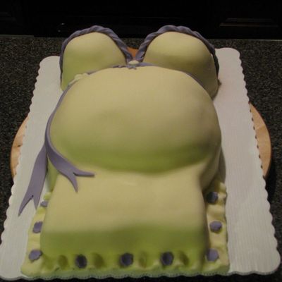 Pregnant Belly Cake