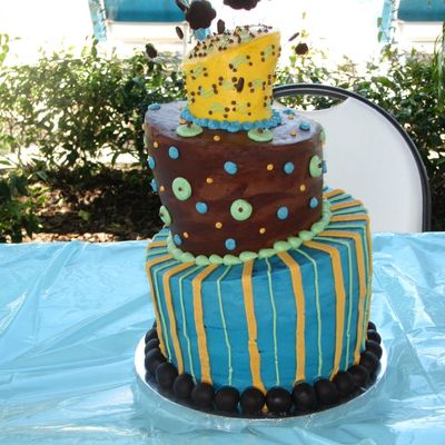 Baby Shower Topsy Turvey Cake