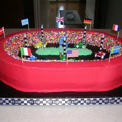 Racetrack Cake