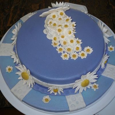 Daisy Cake