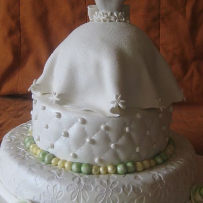 Bridal_Shower_Cake_For_A_Frien.jpg