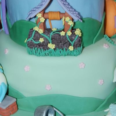 Closeup Of Jack And Jill From Mother Goose Cake