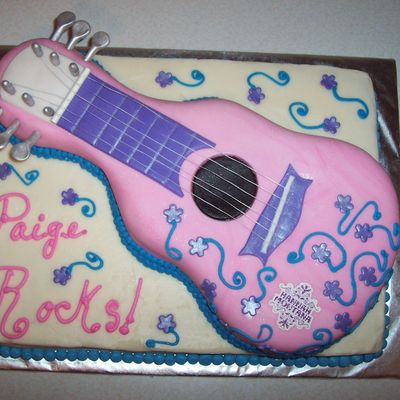 Guitar Cake
