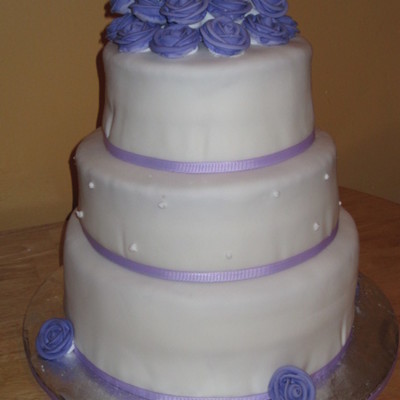 Purple Roses Cake.
