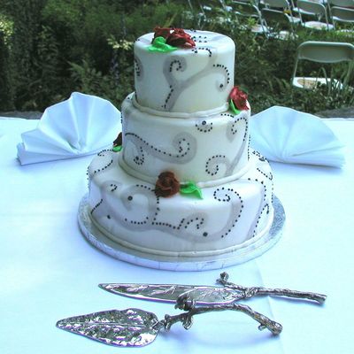 Silver Swirl Wedding Cake