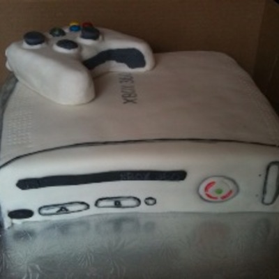 X Box Cake