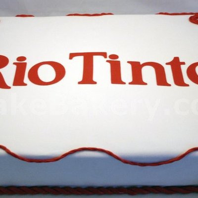 Riotinto Yacht Nameing Cake