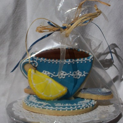 3-D Tea Cup And Saucer