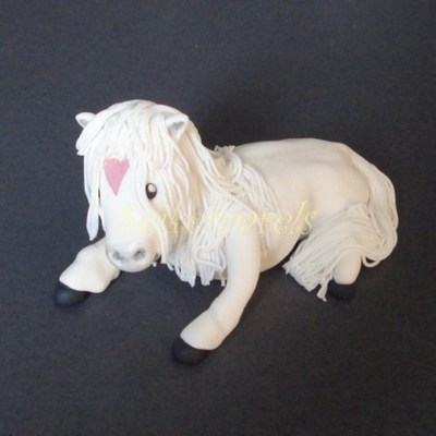 White Horse Made Out Of Gumpaste.