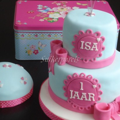 Lovely Cake For A Lovely Little Girl...