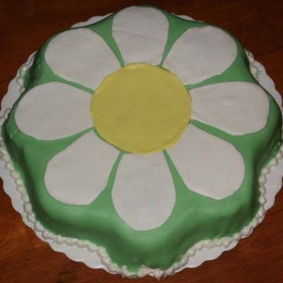Fondant Daisy