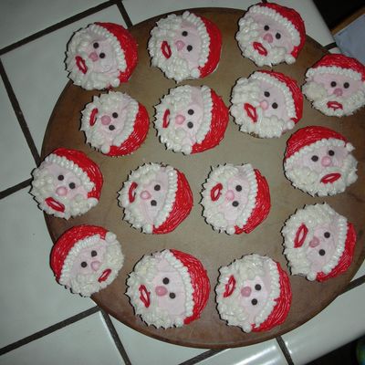 Santa Cupcakes
