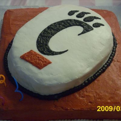 University Of Cincinnati Cake