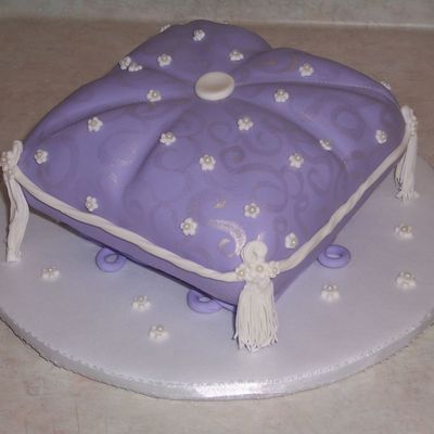 Pillow Cake