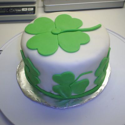 Clover Cake