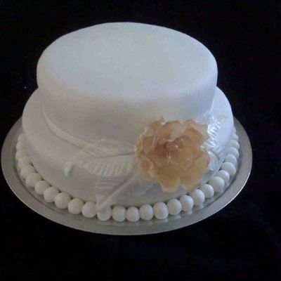 Ivory And Gold Wedding Cake