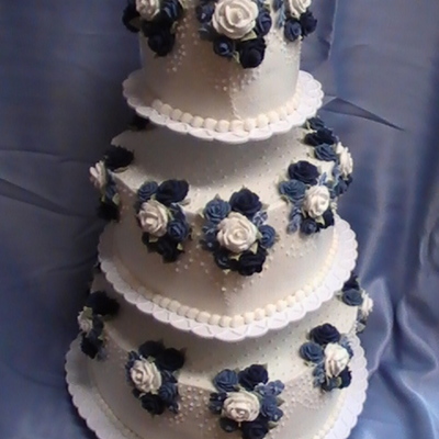 Blue & White Rose Wedding Cake