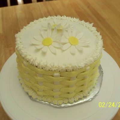 Daisy Birthday Cake
