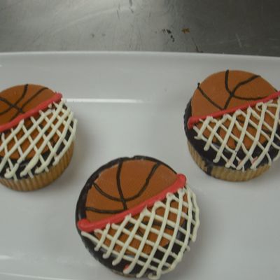 Basketball Cupcakes
