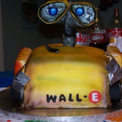 Wall-E Birthday Cake