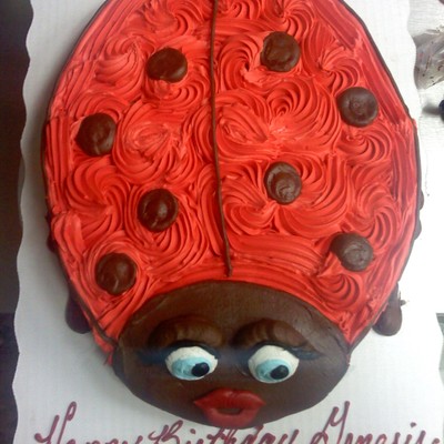 Ladybug Cupcake Cake