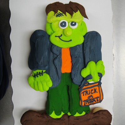 Frankenstein Cupcake Cake
