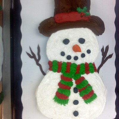 Snowman Cupcake Cake