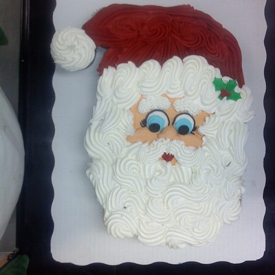 Santa Face Cupcake Cake